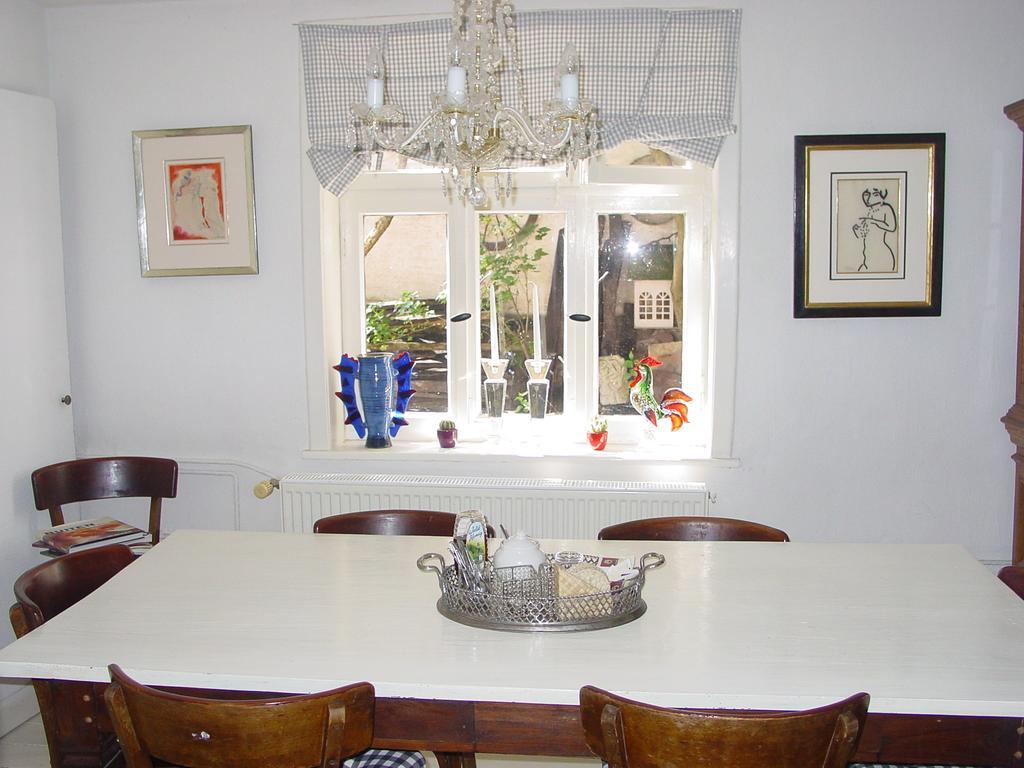 Robert'S Bed & Breakfast Helmarshausen Ngoại thất bức ảnh