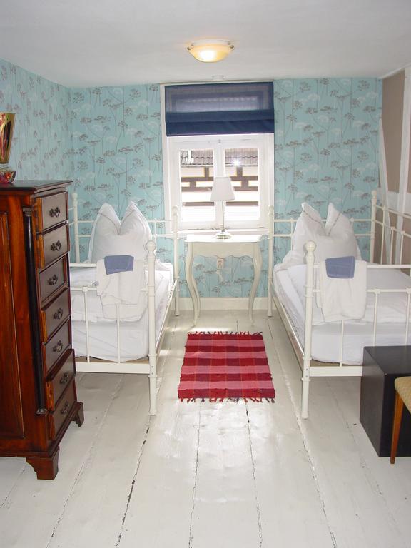Robert'S Bed & Breakfast Helmarshausen Ngoại thất bức ảnh