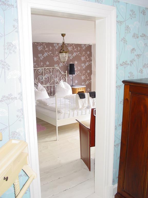 Robert'S Bed & Breakfast Helmarshausen Ngoại thất bức ảnh