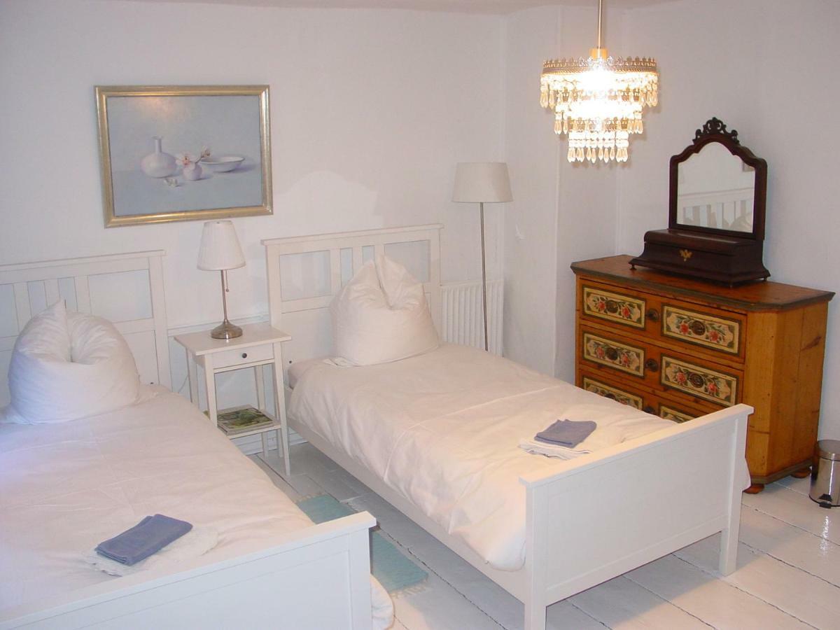 Robert'S Bed & Breakfast Helmarshausen Ngoại thất bức ảnh
