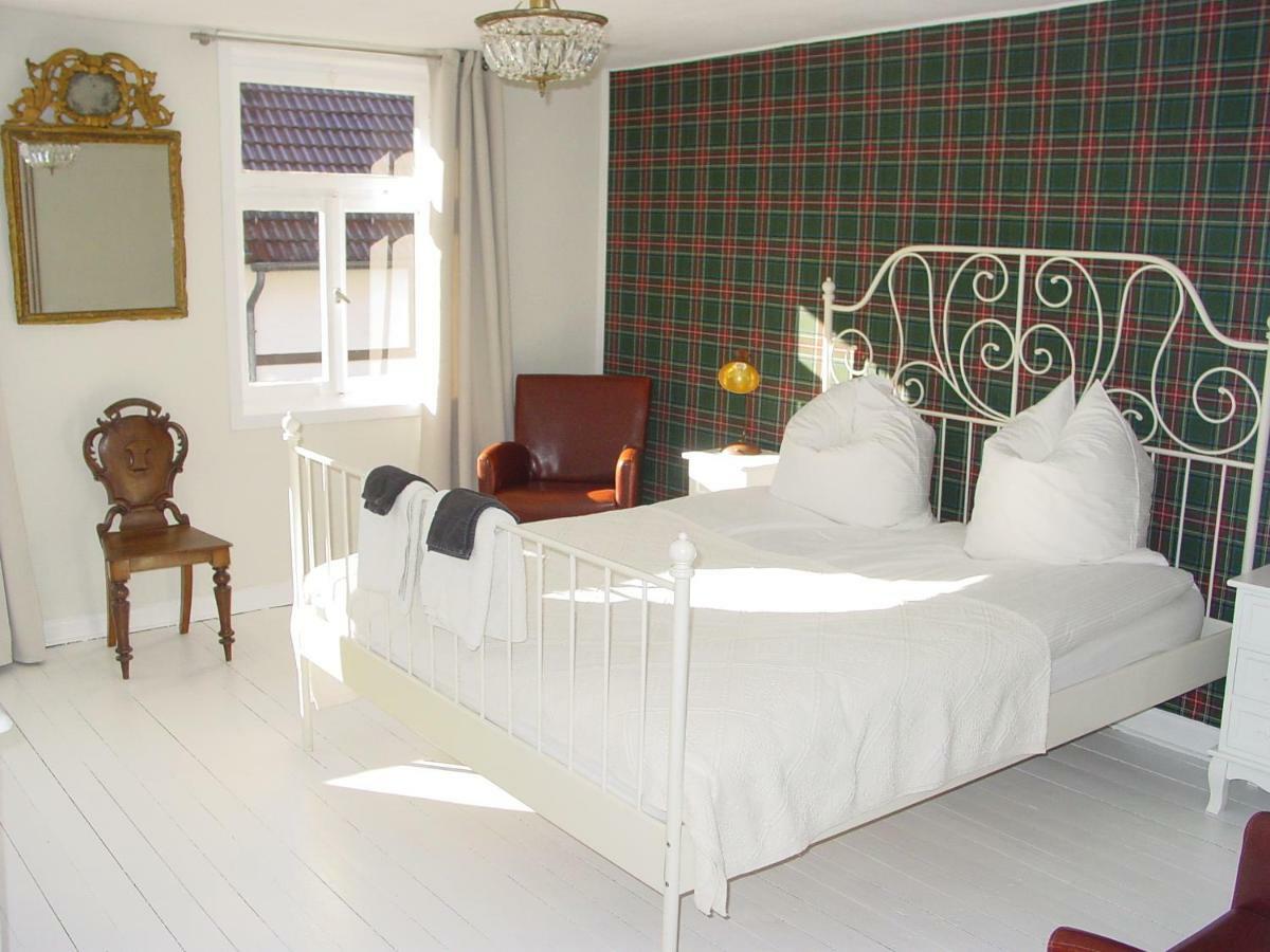 Robert'S Bed & Breakfast Helmarshausen Ngoại thất bức ảnh
